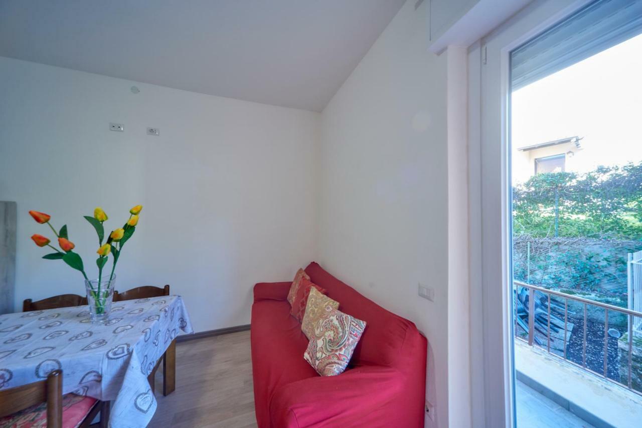Ferienwohnung Casa Della Nonna Abbadia Lariana Exterior foto